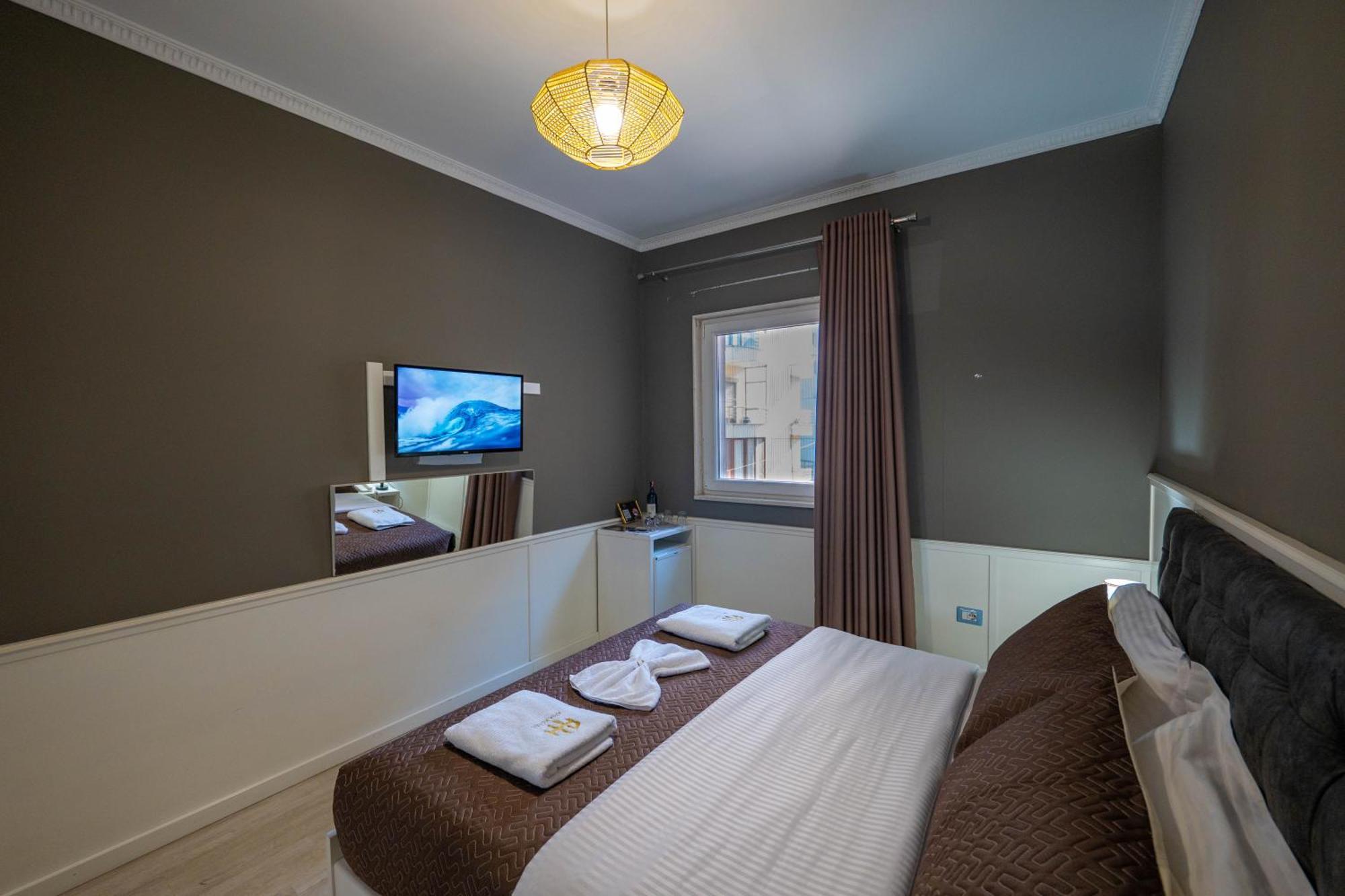 Hotel Aria Tirana Exterior photo